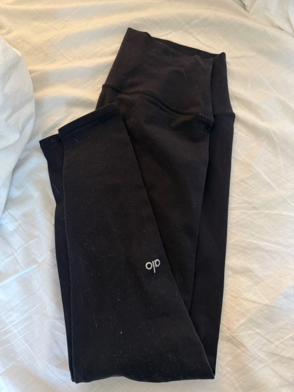 Alo Yoga Black Women’s Leggings with Subtle Logo